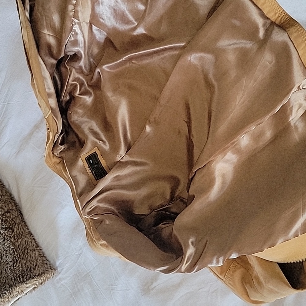 VINTAGE GENUINE leather-Light tan, beautiful leather jacket Small - Picture 8 of 13